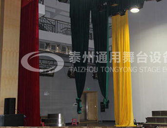 揚州職業(yè)技術(shù)學(xué)院報告廳